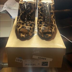 Christian Louboutin Heel size 38